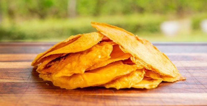 The Benefits and Side Effects of Eating Dried Mangoes | All Menu Price